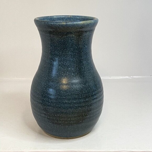 Vintage Studio Art Pottery Vase 7” Handmade Prinknash England - Picture 1 of 7